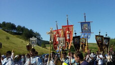 Священник РПЦ: Крестный ход – 2016 объединяет людей, а Pokemon Go — разобщает