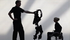 Парализованные люди смогут встать на ноги силой мысли