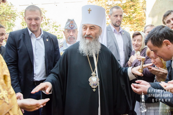 Предстоятель УПЦ: смерть людини після Воскресіння Христового – сон. Після цього сну людину очікує життя
