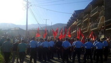 Албанские радикалы не дали сербским христианам провести Литургию в честь Успения Божией Матери