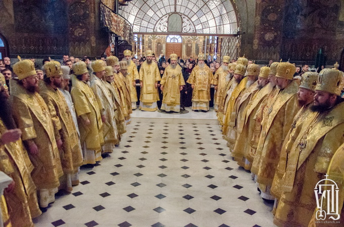 У Київській Лаврі Предстоятеля УПЦ привітали з річницею архієрейської хіротонії (ФОТО, ВІДЕО)