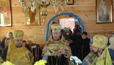Громада УПЦ села Ходоси, вигнана Київським патріархатом, відзначила престольне свято у новому храмі