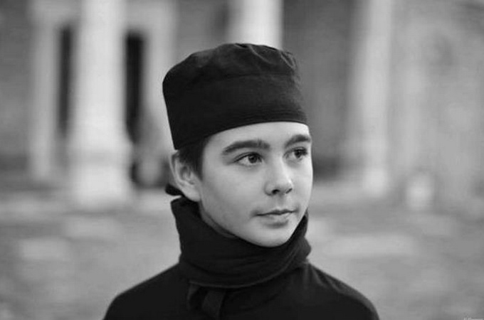 12-летний мальчик пришел к монахам, чтобы стать послушником на Афоне