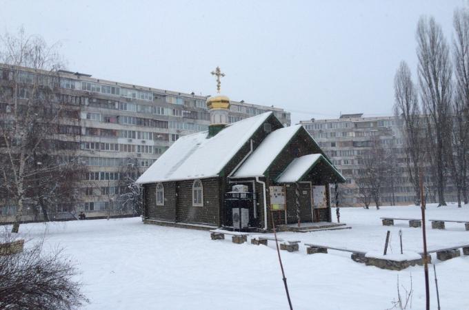 Неизвестные пытались поджечь в Киеве храм УПЦ