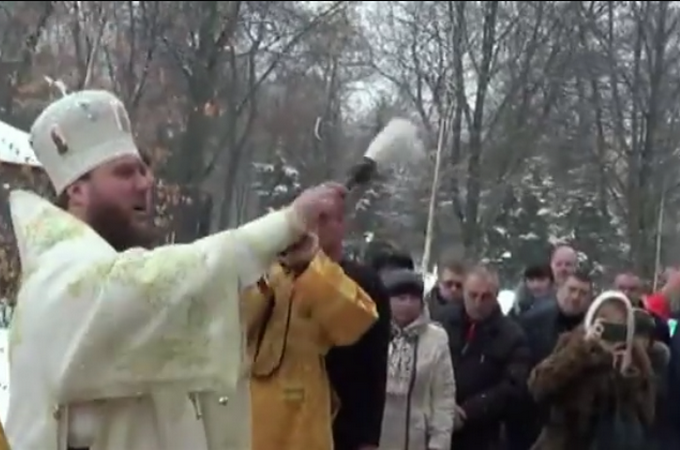 У П'ятихатках бюджетників зганяли на освячення каплиці УПЦ КП
