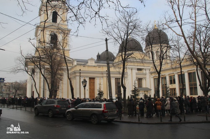 25 тисяч віруючих молилися перед мощами великомученика Пантелеймона в Одесі (ФОТО, ВІДЕО)