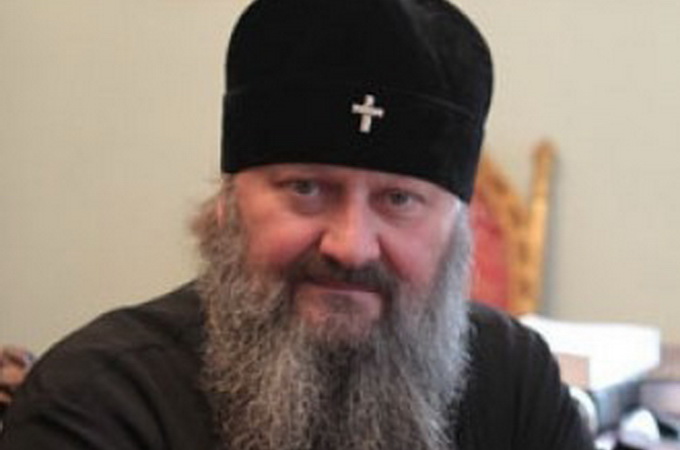 Намісник Лаври порадив розкольникам молитися в своїх храмах, а не займати чужі (ВІДЕО)
