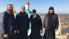 Запад – Востоку: православные волонтеры доставили в Святогорскую Лавру помощь из Ровно