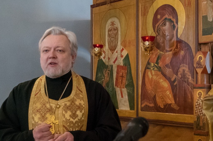 В РПЦ призвали не устраивать революцию из-за мавзолея Ленина