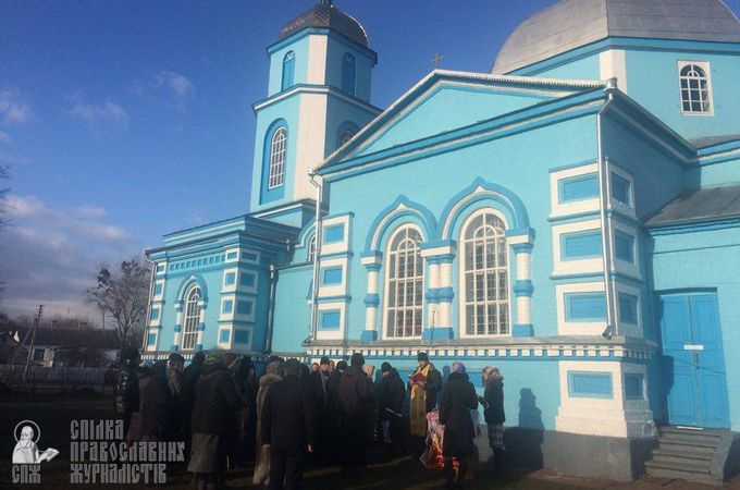 Планується чергова атака на храм, – віряни УПЦ села Птича