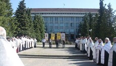 У Хустській єпархії УПЦ провели молитовне стояння (ФОТО, ВІДЕО)