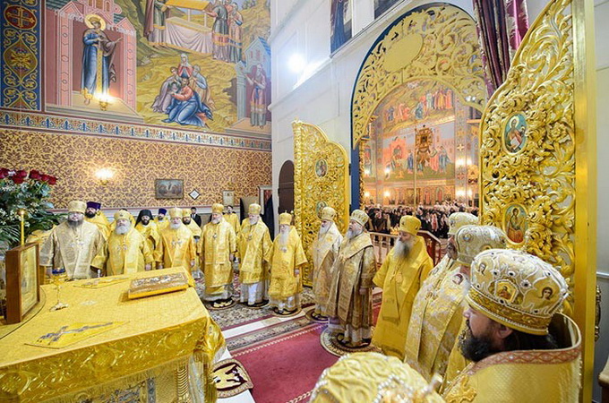 Віруючі Казахстану закликали Порошенка припинити гоніння на УПЦ