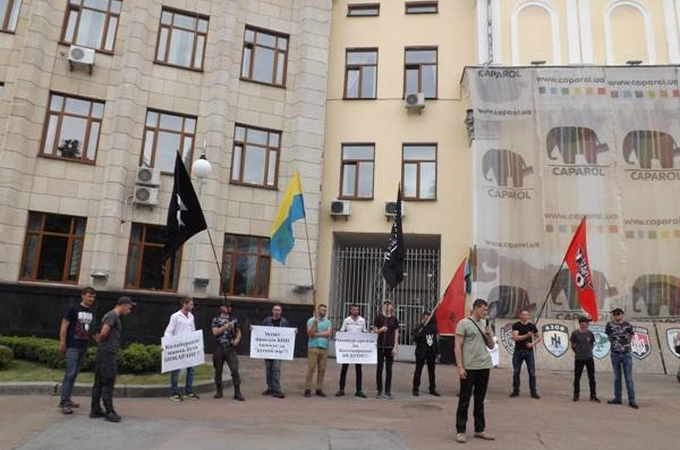 У Житомирі радикали намагаються опротестувати виділення землі монастирю УПЦ