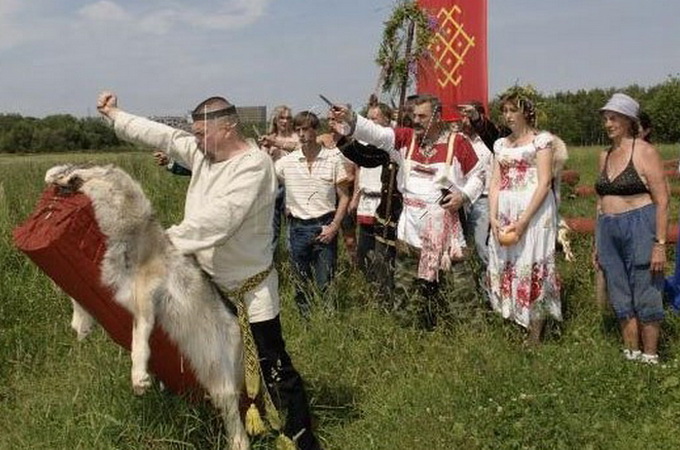 Зруйнувати міф: у Церкві будуть боротися з поширенням неоязичництва