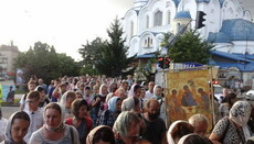 Вірники Мукачівської єпархії УПЦ звершили 30-кілометровий Хресний хід (ФОТО)