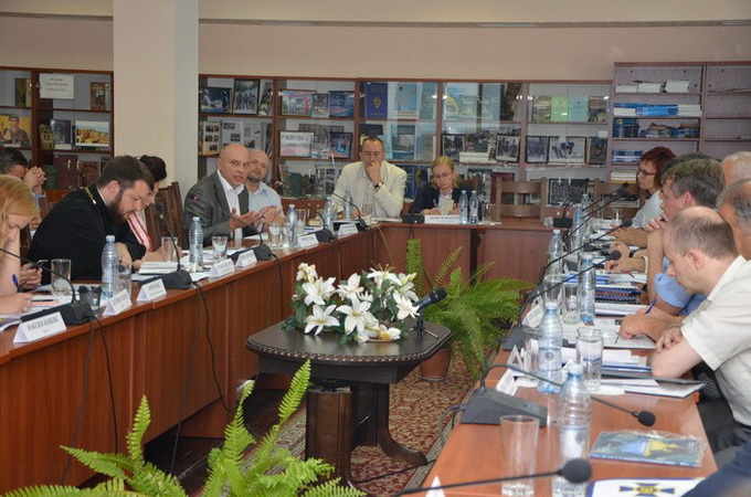 Філаретівці вирішили навчити СБУ, як боротися з УПЦ