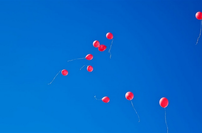 Християнам Північної Кореї доставили Святе Письмо на повітряних кульках