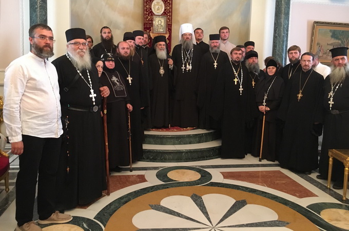 2000 віруючих УПЦ вирушили у паломництво на Святу Землю