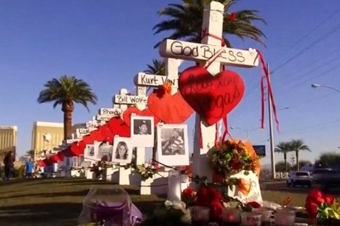 У Лас-Вегасі встановили алею хрестів в пам'ять про розстріляних 2 жовтня