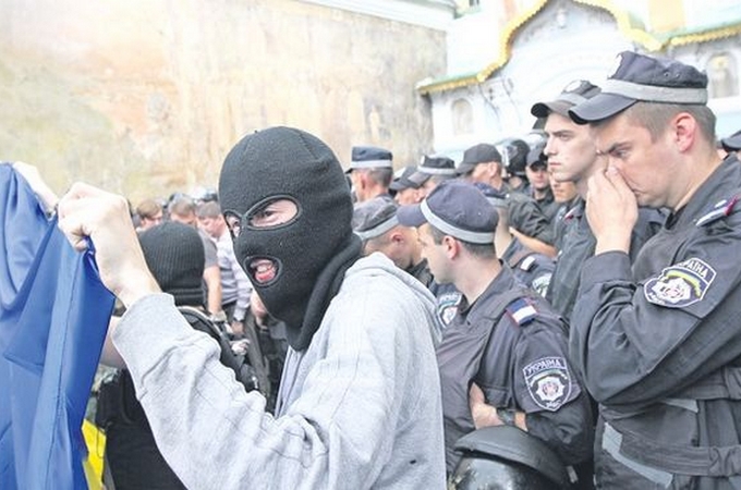 В Киево-Печерской лавре заявили об угрозе нападения радикалов