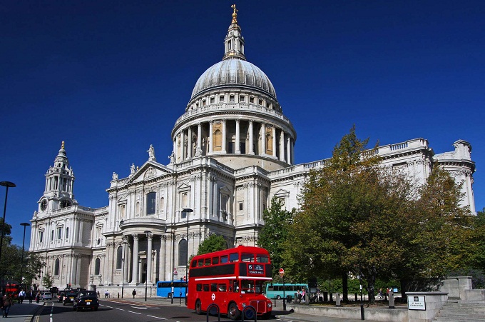 В соборі святого Павла в Лондоні загинула жінка, впавши з-під купола