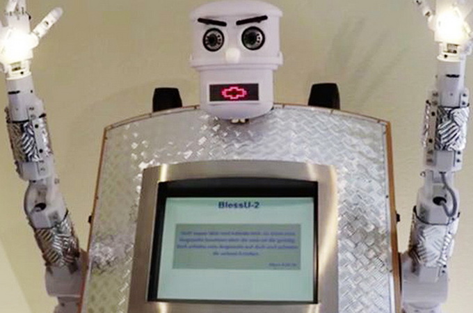 Немецких протестантов будет «благословлять» робот