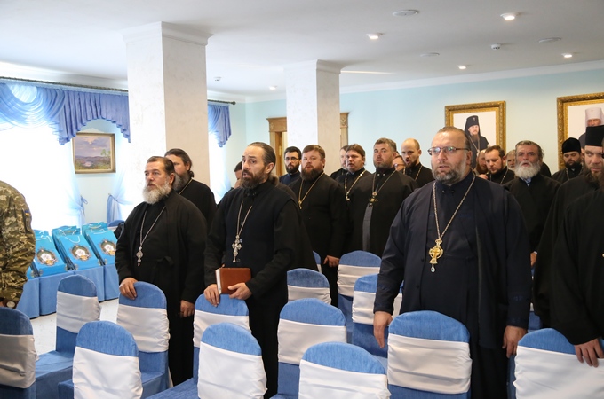 Військове духовенство УПЦ з'їхалось на щорічні збори в Ізюмі