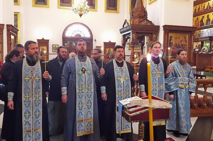 40 капелланов УПЦ молились за мир в Святогорской Лавре 