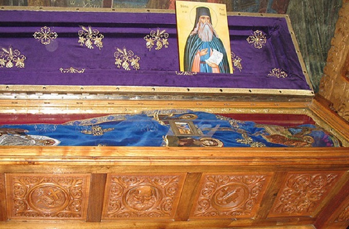 Впервые в Киев доставят мощи старца прп. Паисия Величковского