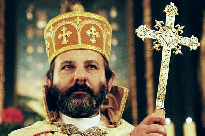 Polish priest believes Viatrovich is a