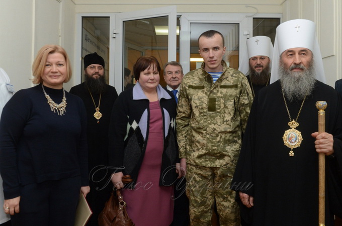  Политологи: антицерковная кампания против УПЦ дискредитирует обмен пленных