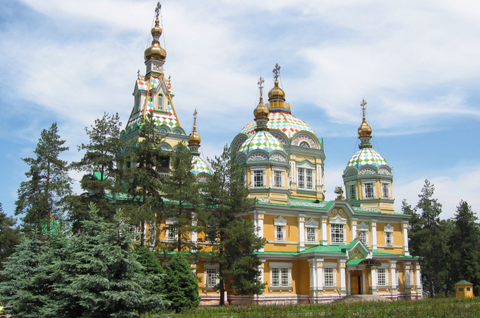 Главный православный храм Алматы впервые ремонтируют за 70 лет