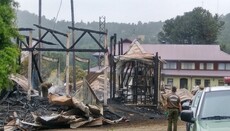 В Чилі невідомі спалили ще один костел після приїзду папи римського