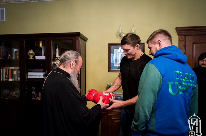 Александр Усик: перед боем я прошу Бога о помощи, чтобы он был со мной 