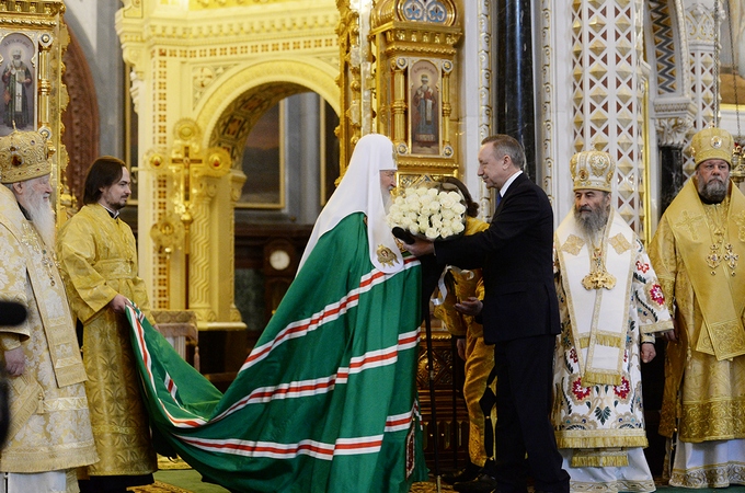 Патриарх Кирилл призвал жертвовать больнице вместо вручения ему подарков