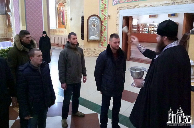 Перед турніром команда сєвєродонецьких боксерів взяла благословення УПЦ