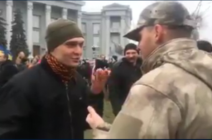 Біля Десятинного монастиря один радикал побив іншого
