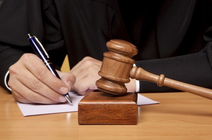 В РФ підпалювача храму суд засудив до двох років умовно