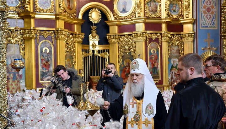 The consecration of "PR paskas" by the head of the UOC KP Filaret