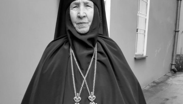 Настоятельница Свято-Успенского Елецкого монастыря в Чернигове схиигумения Нектария (Трейтяк). Фото: news.church.ua