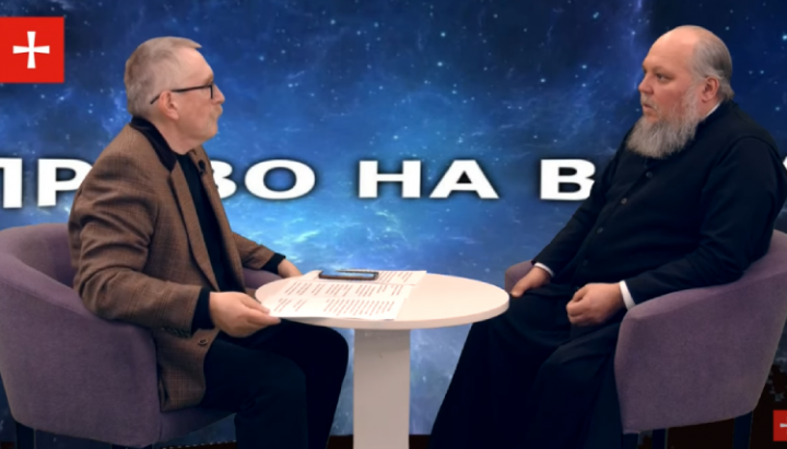 Archbishop Nikolai (Pochtovy) with Yan Taksur in the "Right to Faith" program. Photo: screenshot/YouTube-channel "First Cossack"