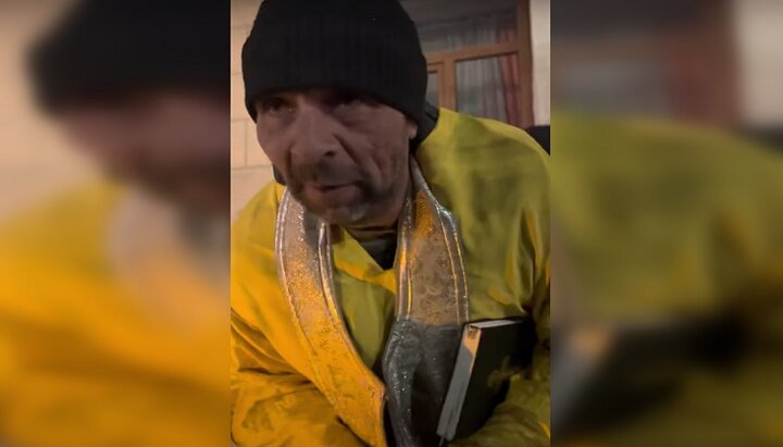 «Послушники» ПЦУ в Черновцах. Фото: скриншот видео youtube-канала Антон Гура