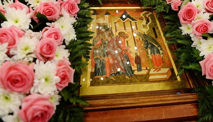 Церква святкує Введення до храму Пресвятої Богородиці