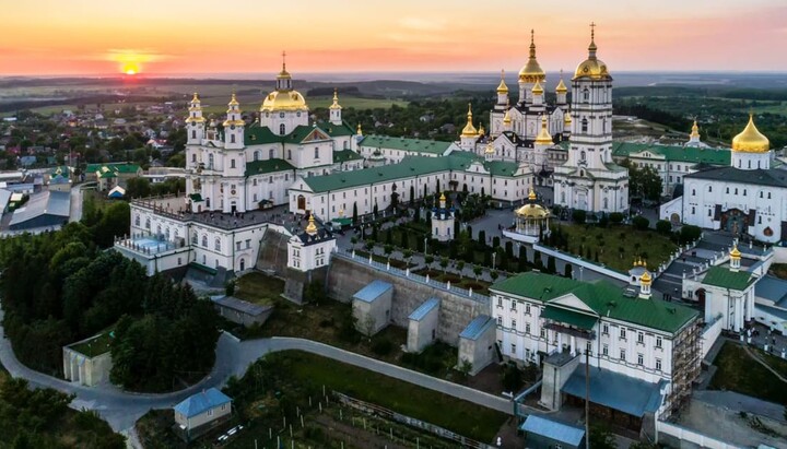 Почаївська лавра. Фото: сторінка «Почаївський паломник» у Facebook