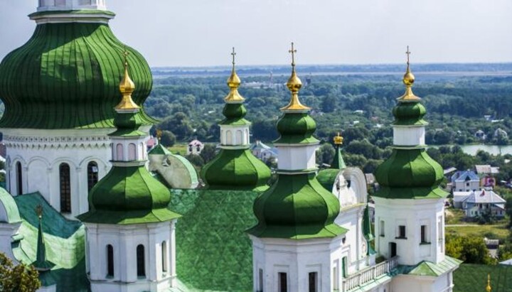 Чернігівська єпархія: Монастирями заповідника УПЦ користується законно