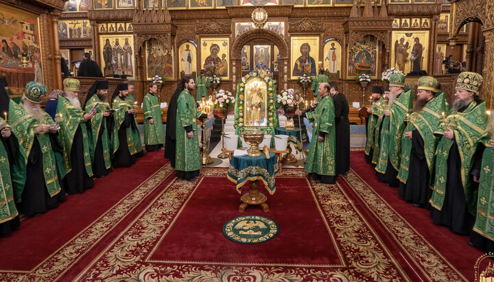 Зустріч мощей преп. Арсенія Великого у Святогірській лаврі. Фото: svlavra.church.ua