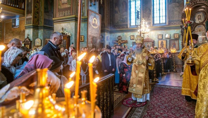 Божественная литургия в Покровском храме УПЦ в Киеве. Фото: news.church.ua