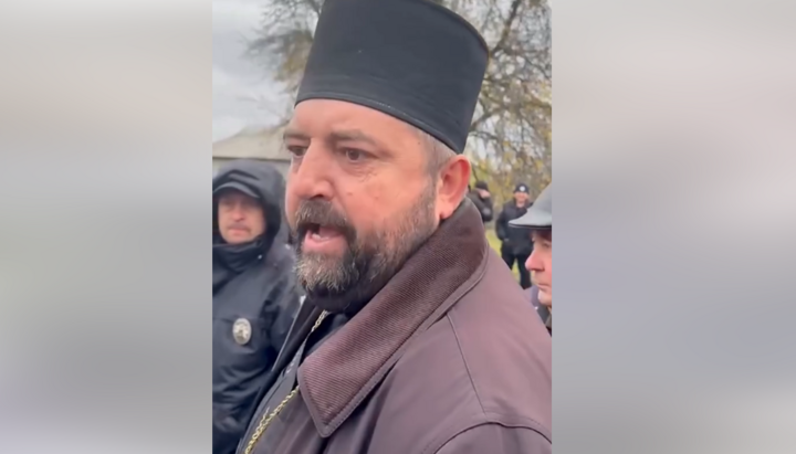 Андрій Сех заявив, що парафіяни УПЦ у Дарівці «не дочекаються» своїх чоловіків із фронту. Фото: Фейсбук Володимир-Волинської єпархії