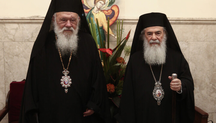 Архиепископ Иероним и Патриарх Феофил. Фото: orthodoxianewsagency.gr