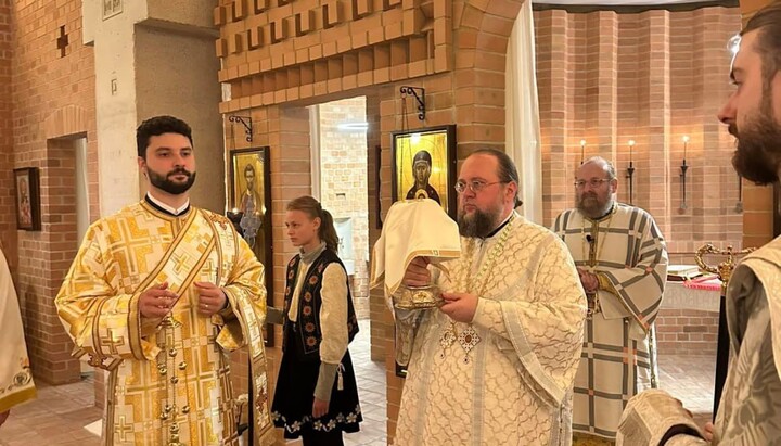 Εκκλησίες Ουκρανίας και Ρουμανίας τέλεσαν κοινή Θ. Λειτουργία στο Μόναχο